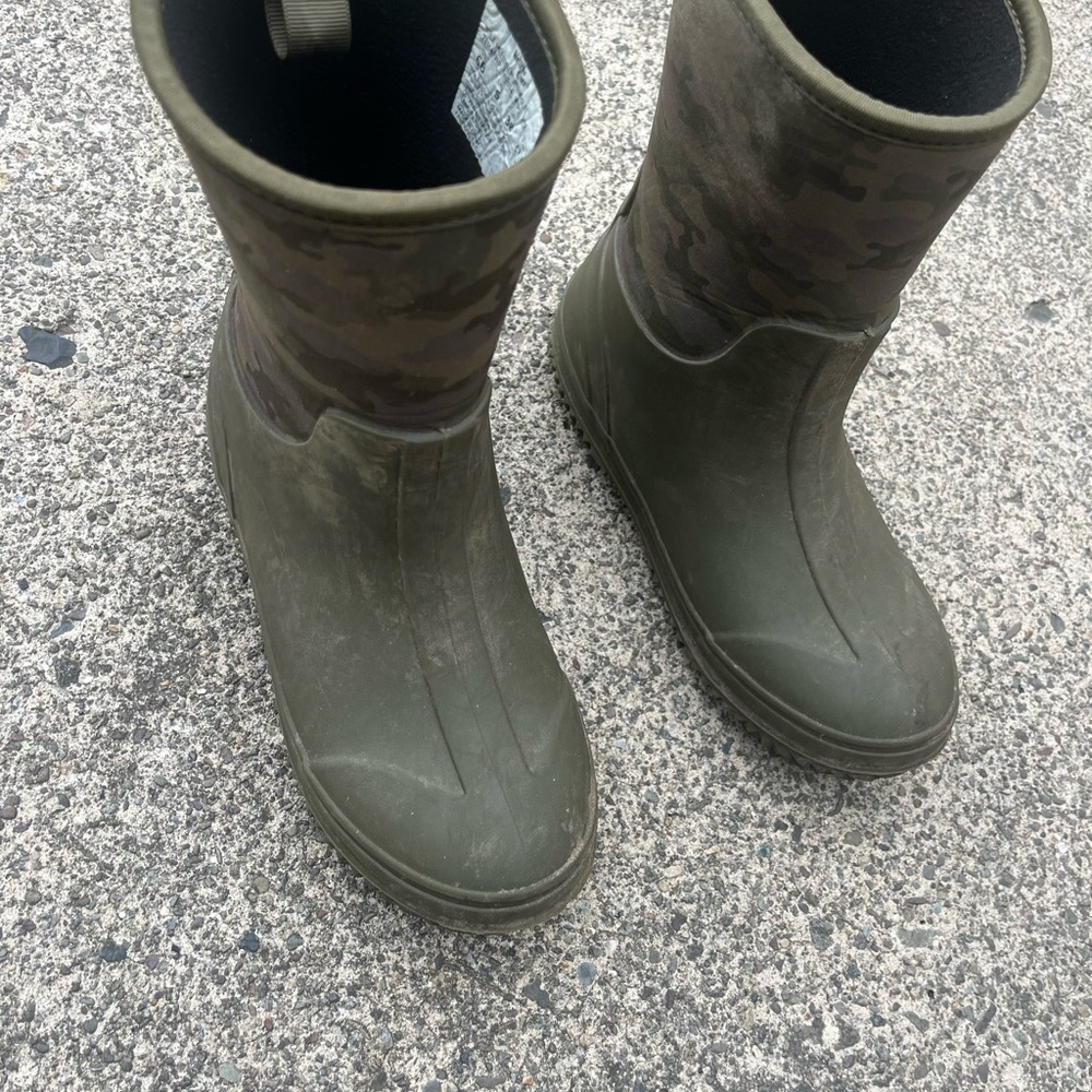 Western Chief Kids' Green Camo Boots Big kids Size 6 (Rain or Snow) - Picture 4 of 7